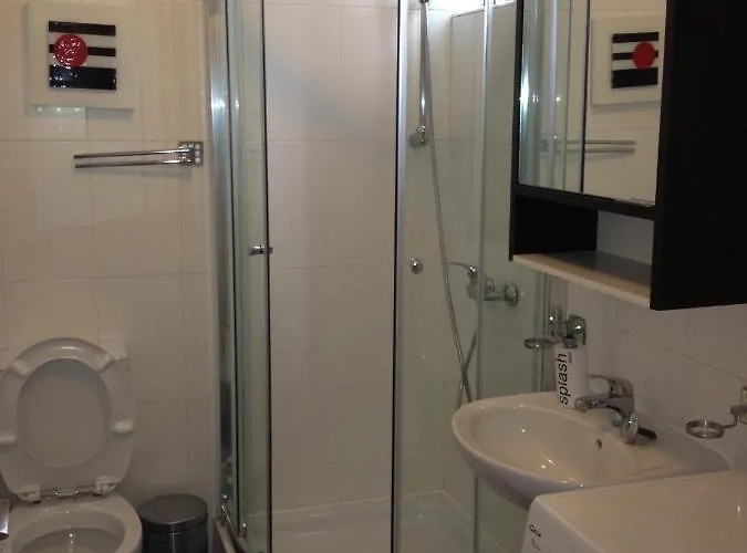 Paceville Avenue 아파트